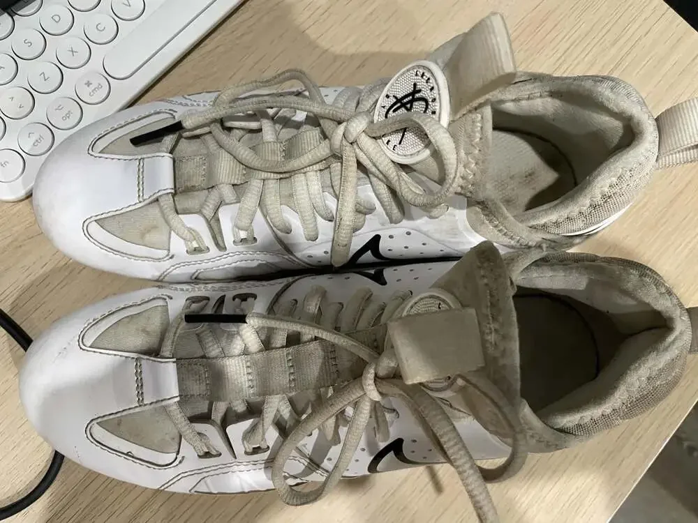 Size 5.5 Nike Huarache 9 Varsity LAX Lacrosse Cleats White Unisex